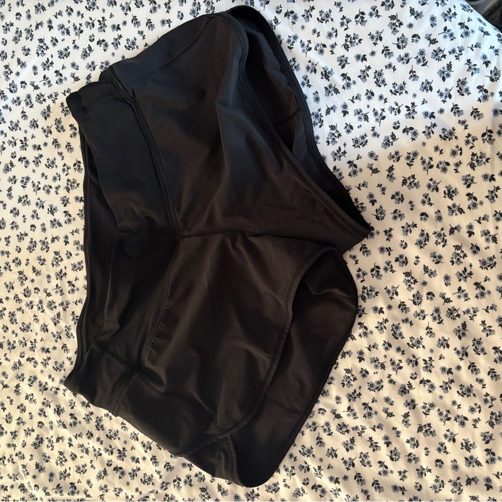 Lululemon Black speed up shorts